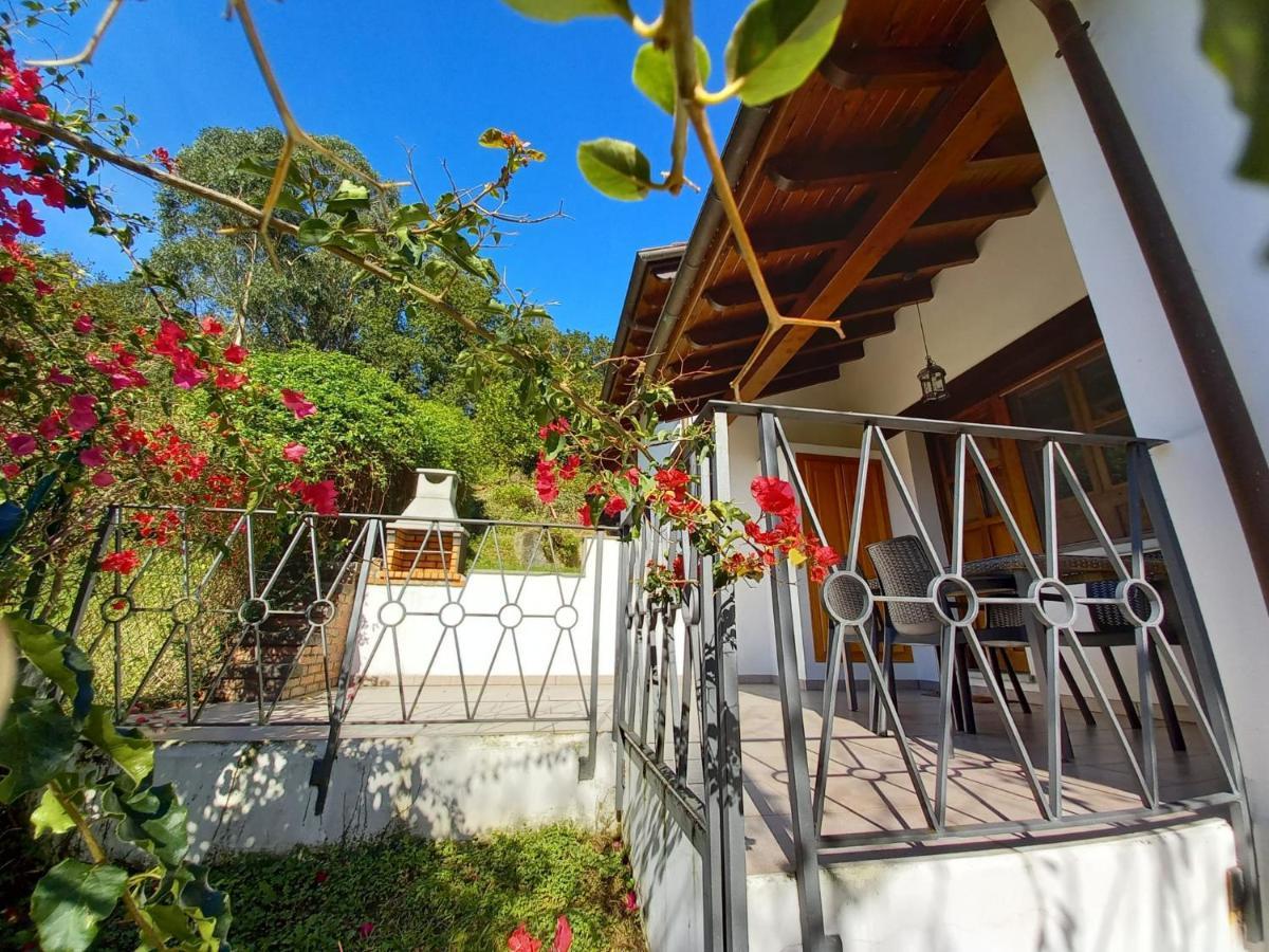 Apartamentos Rurales La Gueertona Ardines Exterior photo